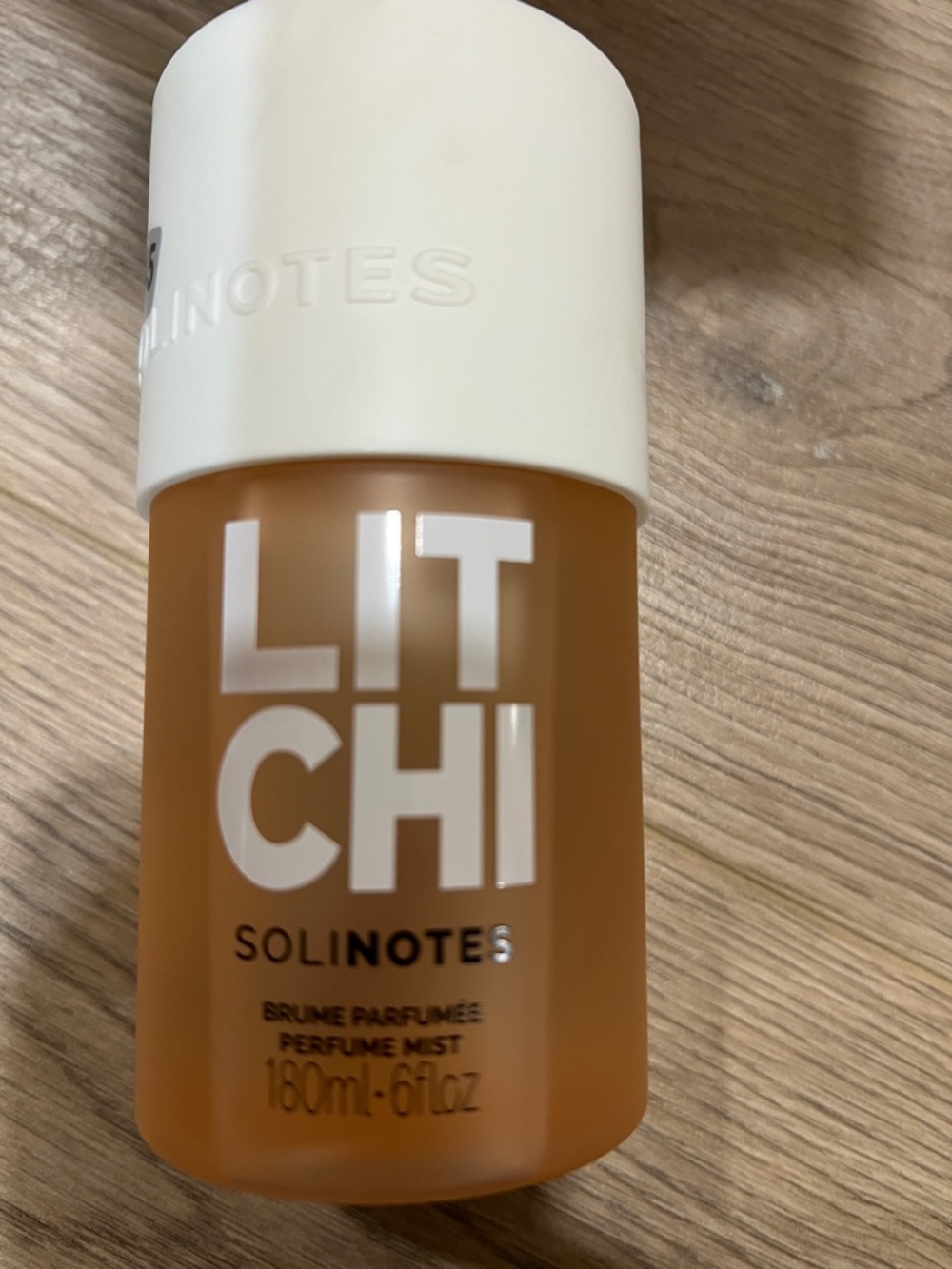 LITCHI SOLINOTES Perfume Mist — Amber & White Bottle